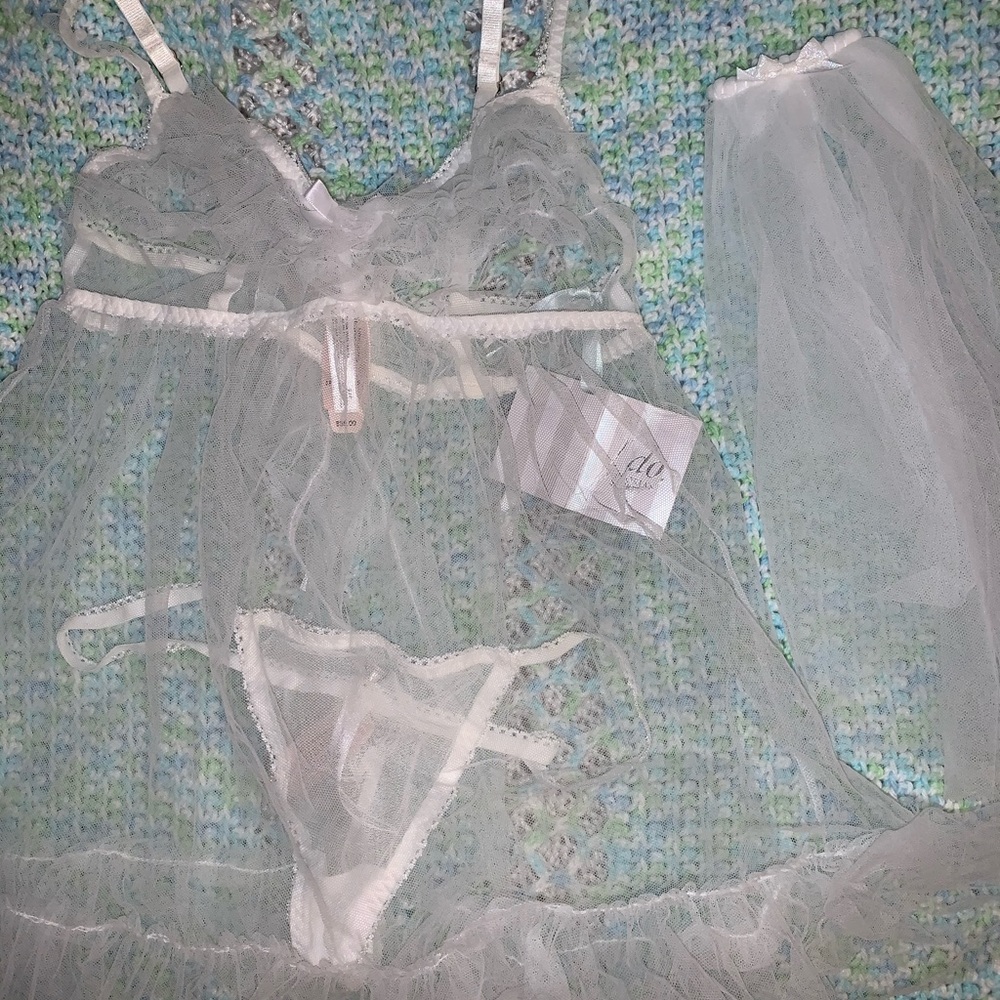 New VS Bridal tulle babydoll v-string hair veil